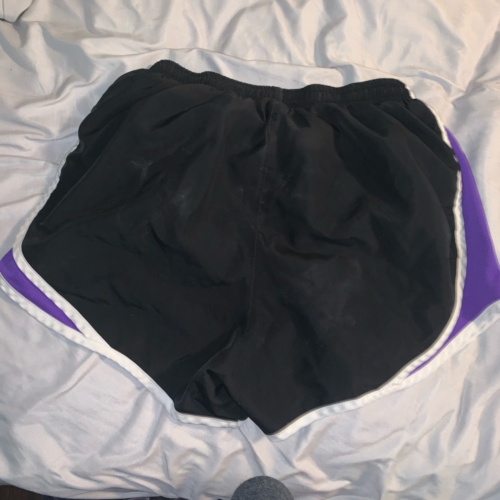 nike shorts - Picture 2 of 3
